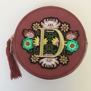 WOMEN'S 5" BEADED-EMBROIDERED VINYL COIN & MAKEUP PURSE ZIPPER CLOSURE LETTER D